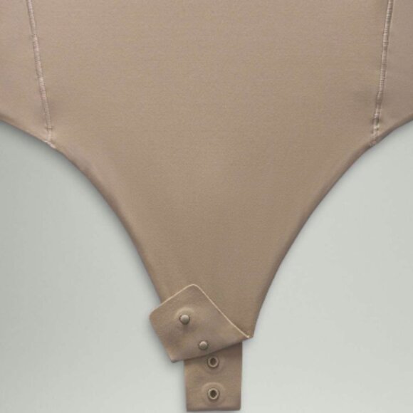 (6263) Wundermost Ultra-Soft Nulu Turtleneck Bodysuit in SMALL - Picture 3 of 9